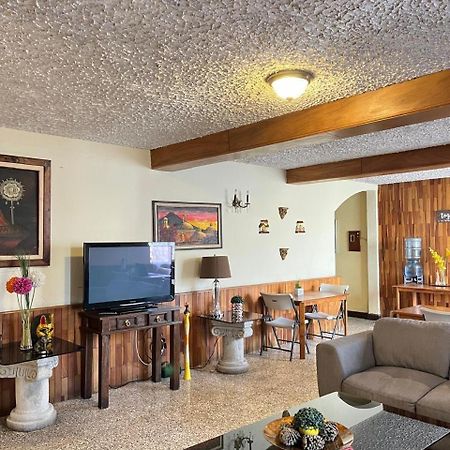 גואטמלה Hostal Los Volcanes מראה חיצוני תמונה