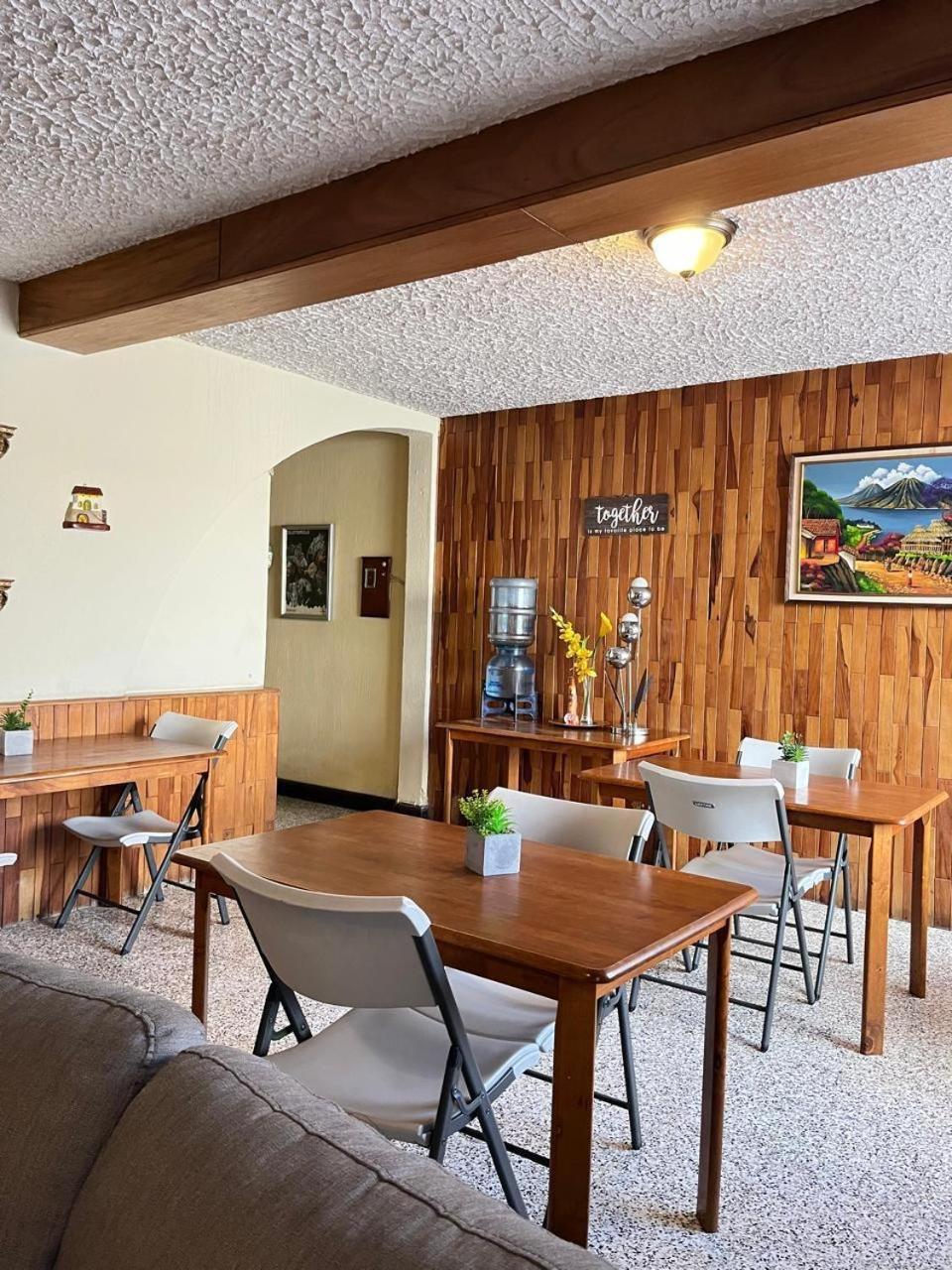 גואטמלה Hostal Los Volcanes מראה חיצוני תמונה