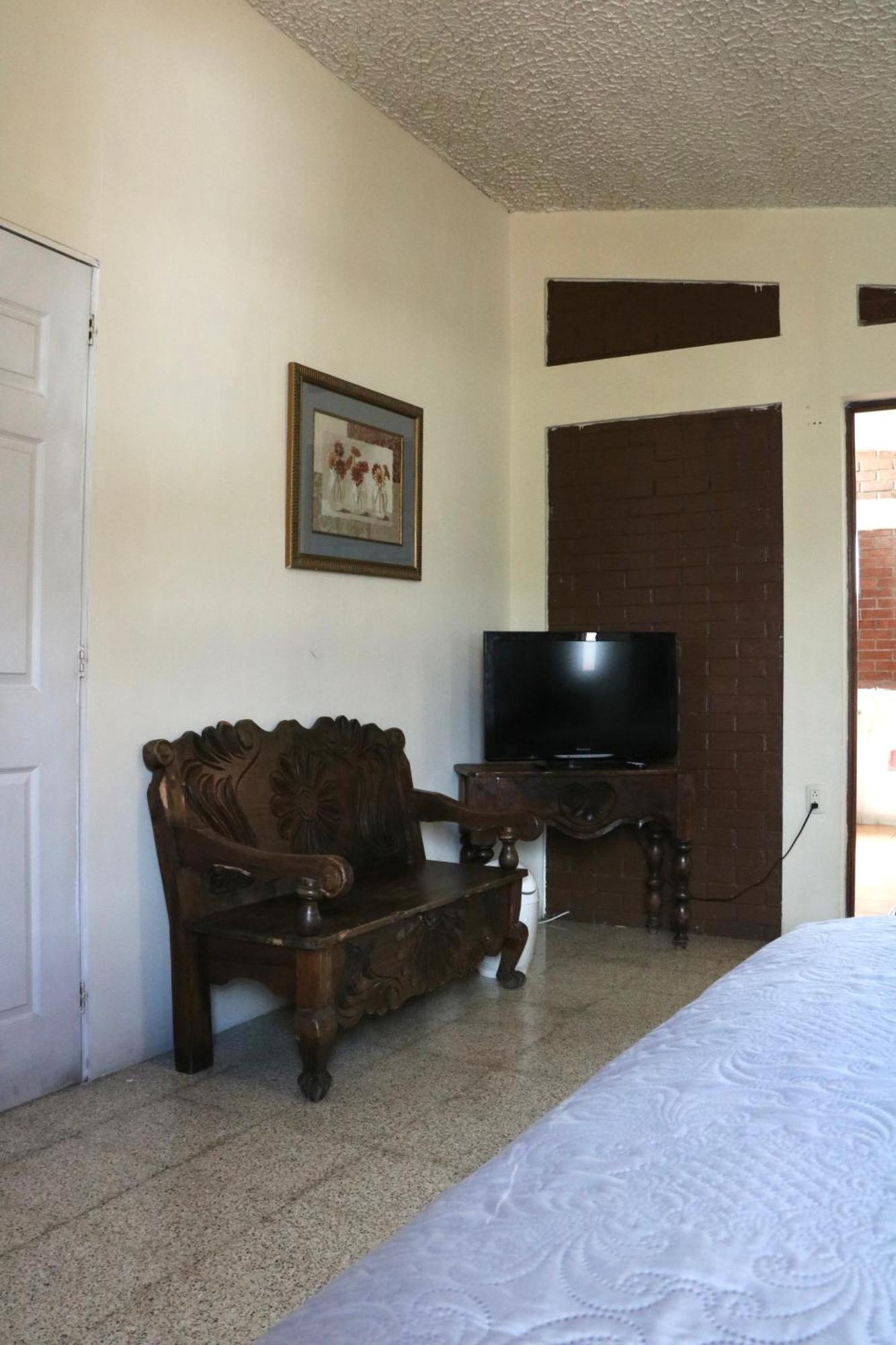 גואטמלה Hostal Los Volcanes מראה חיצוני תמונה