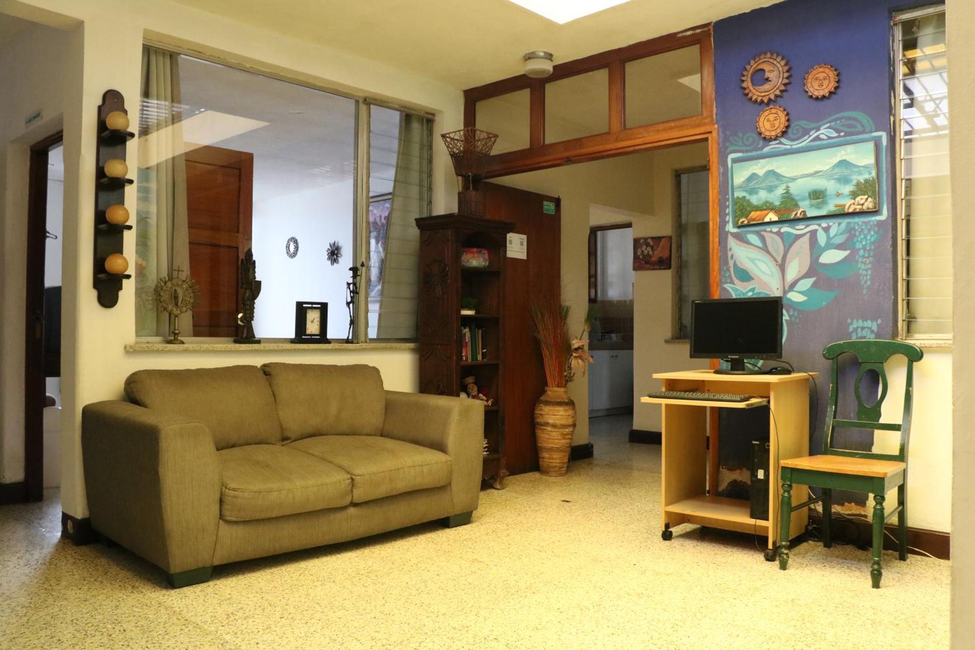 גואטמלה Hostal Los Volcanes מראה חיצוני תמונה