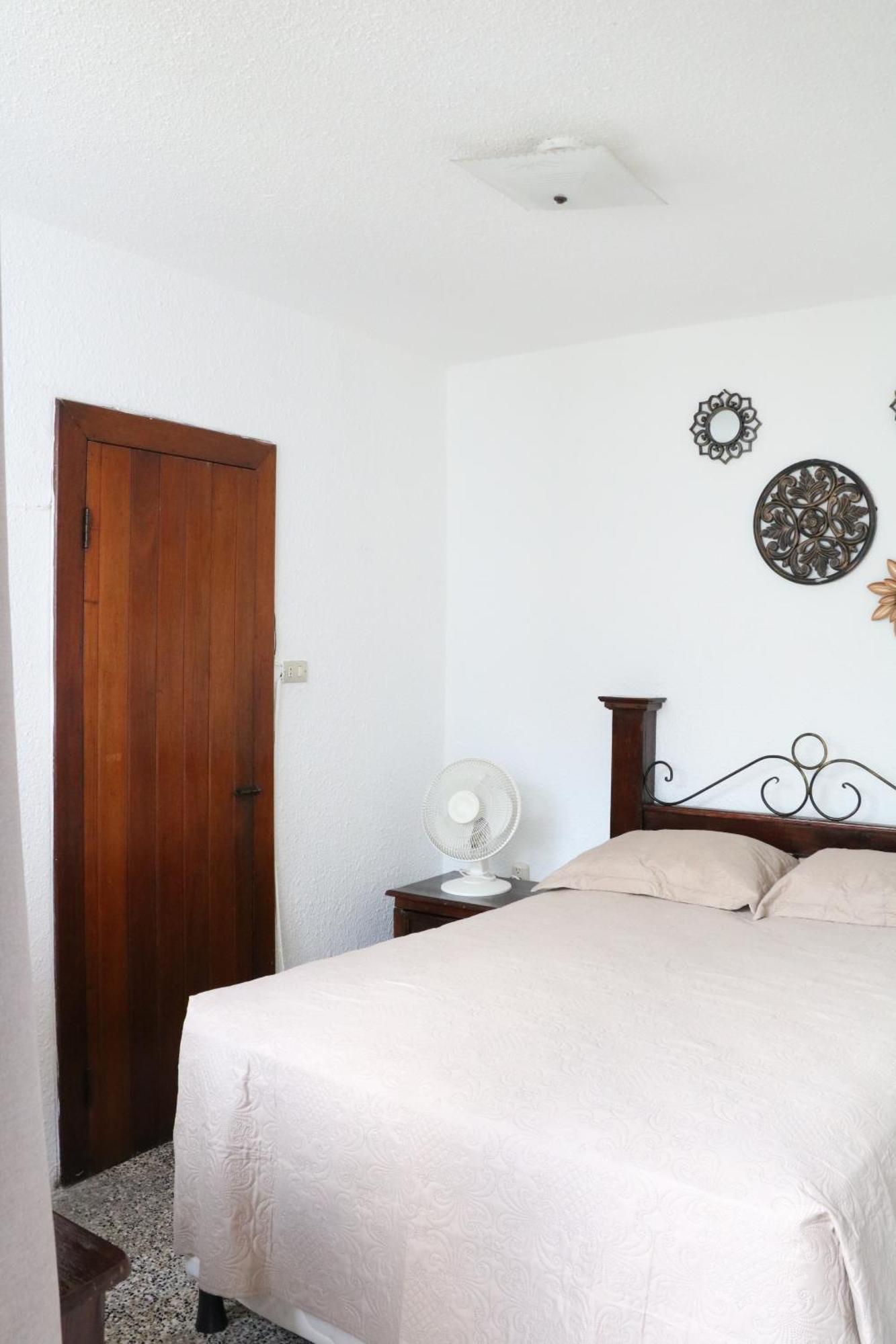 גואטמלה Hostal Los Volcanes מראה חיצוני תמונה