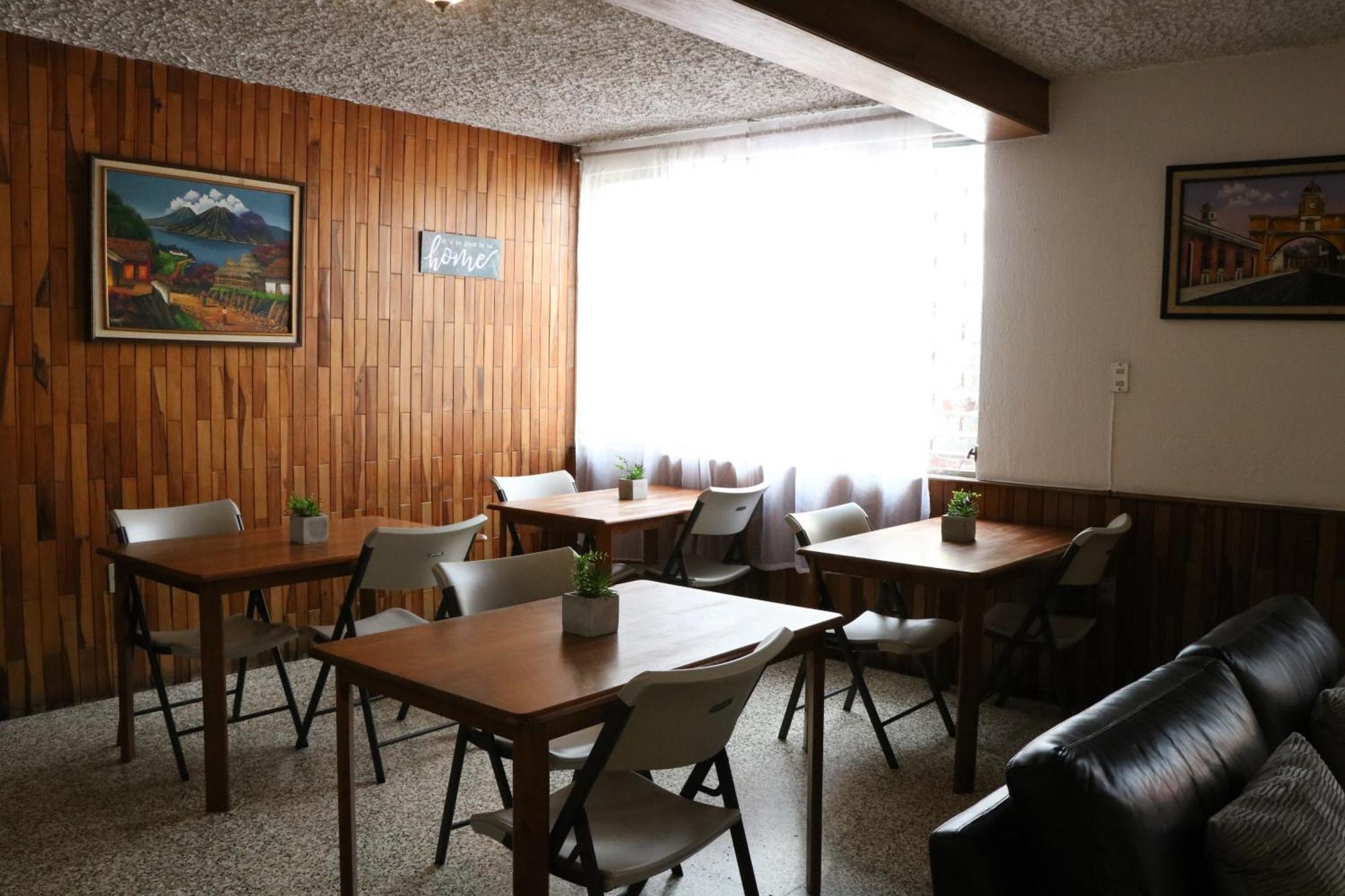 גואטמלה Hostal Los Volcanes מראה חיצוני תמונה
