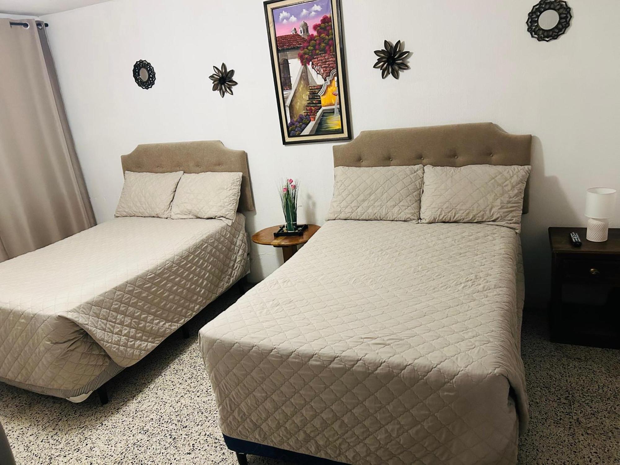 גואטמלה Hostal Los Volcanes מראה חיצוני תמונה